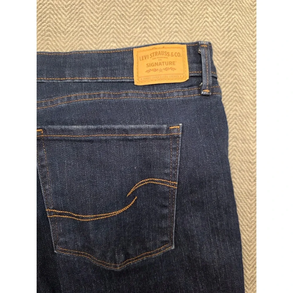 Levi Strauss Signature Mid Rise Skinny Jeans‎ Dark Wash Women's Size 16